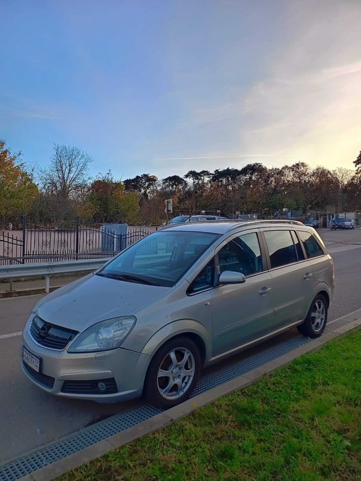 Opel Zafira B - 2005