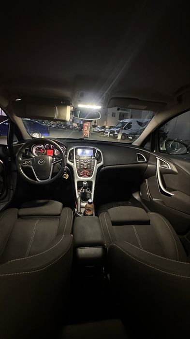 Opel Astra J 2012 1.7 CDTI