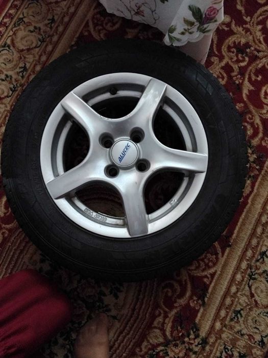 Vând Jante aluminiu