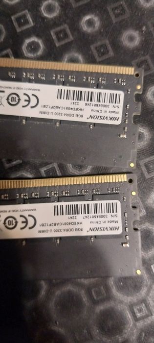 Продам оперативную память для компьютера  2 на 8 гигабайт.