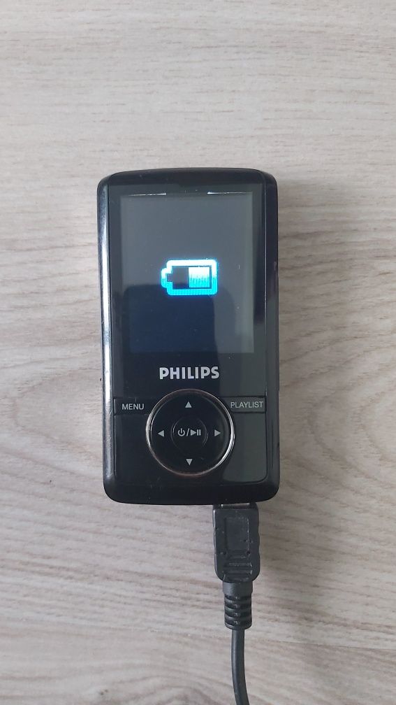 Vând MP3 player audio/video Philips
