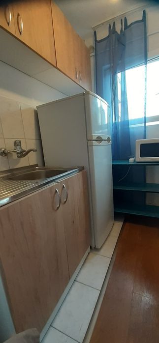 Închiriez garsoniera în Mărăști cf 1 cu balcon