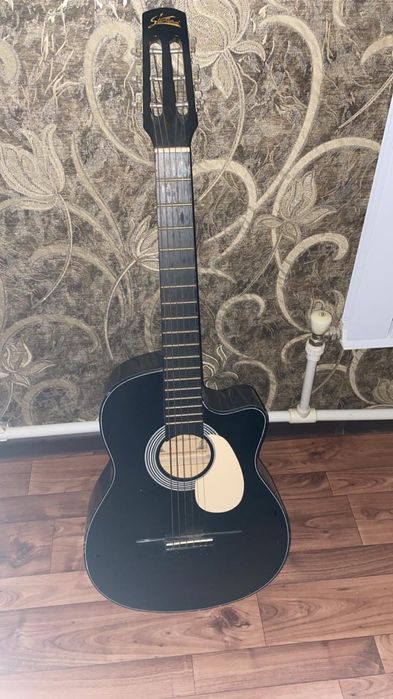 Продам гитару 20.000 тг