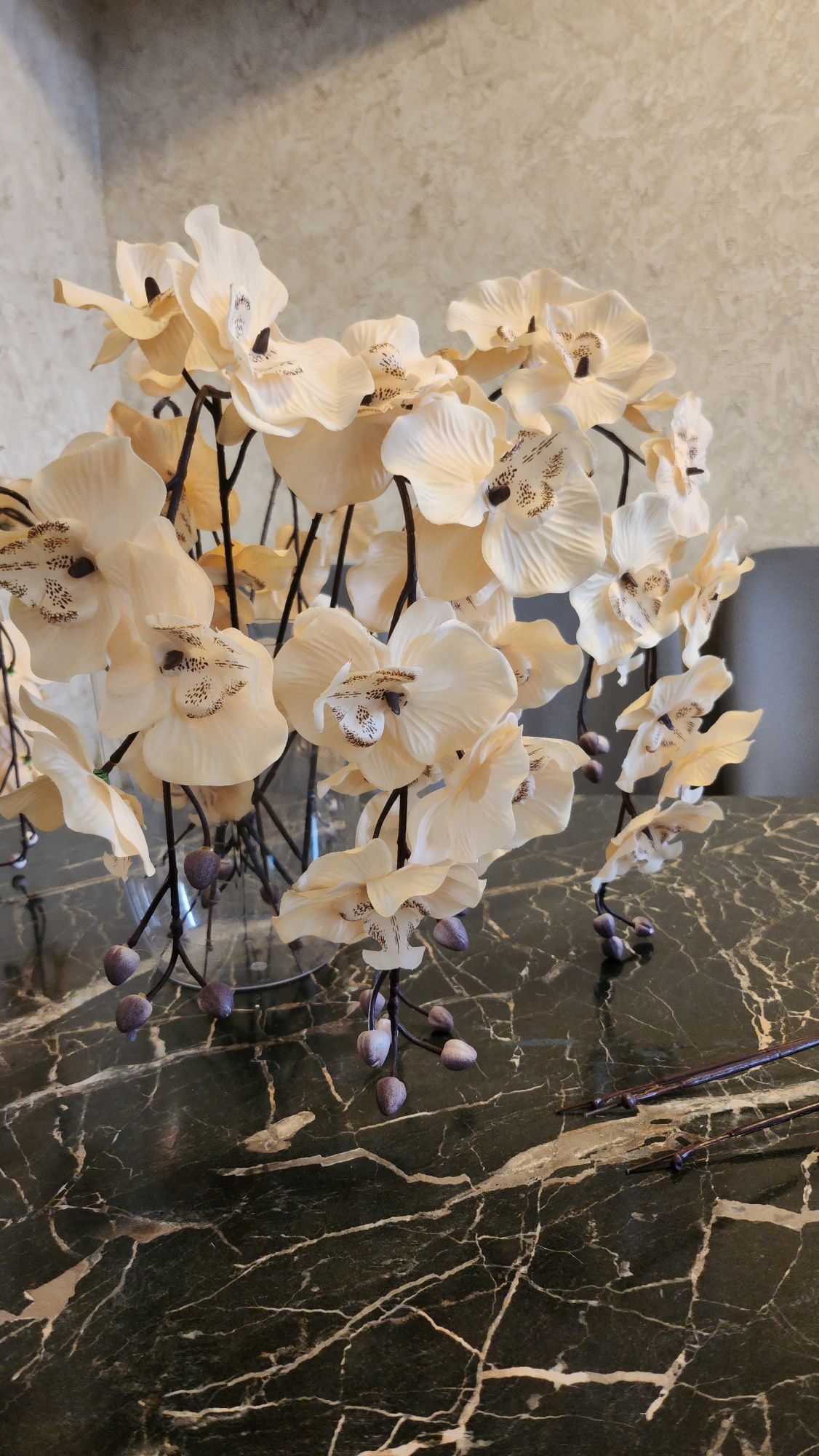 Орхидеи раскошные искусственные цветы