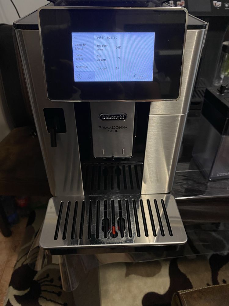 Expresor automat Delonghi Primadonna Soul Ecam610.75.mb