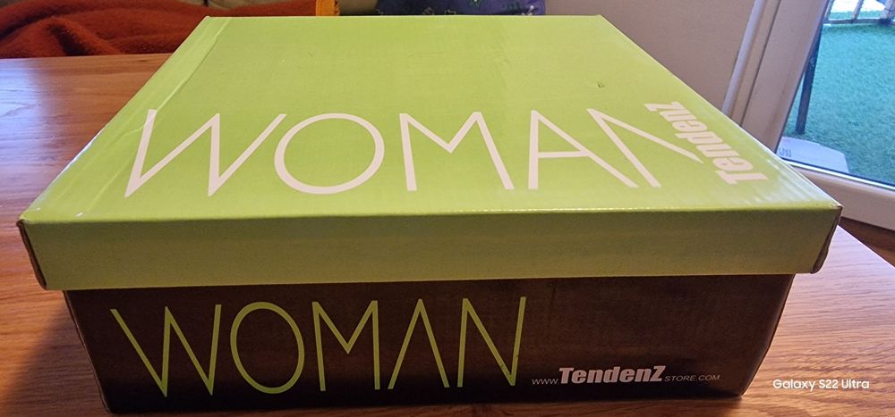 Дамски боти от еко кожа на марката Тенденц.