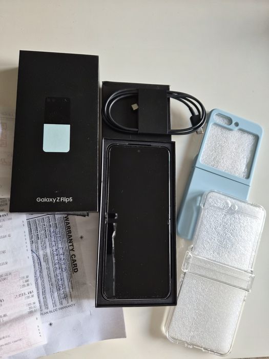 Samsung Zflip 5 -512GB Mint