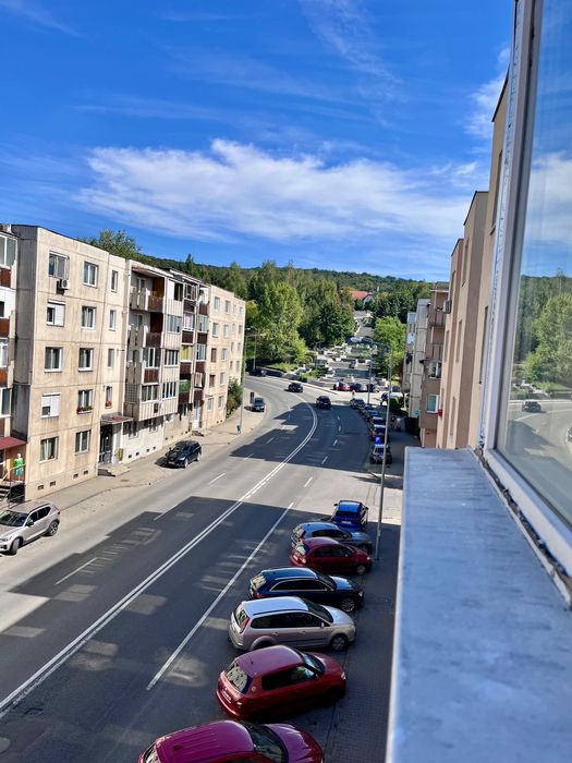 Închiriez apartament zona UMF - Spitalul Județean