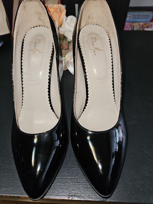 Pantofi femei din piele lăcuită nr 39