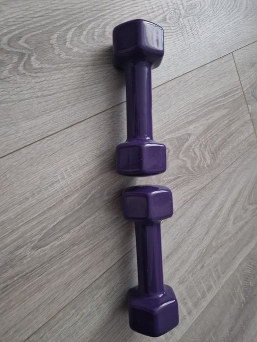 Гантели 2,5 кг.удобные для спорта