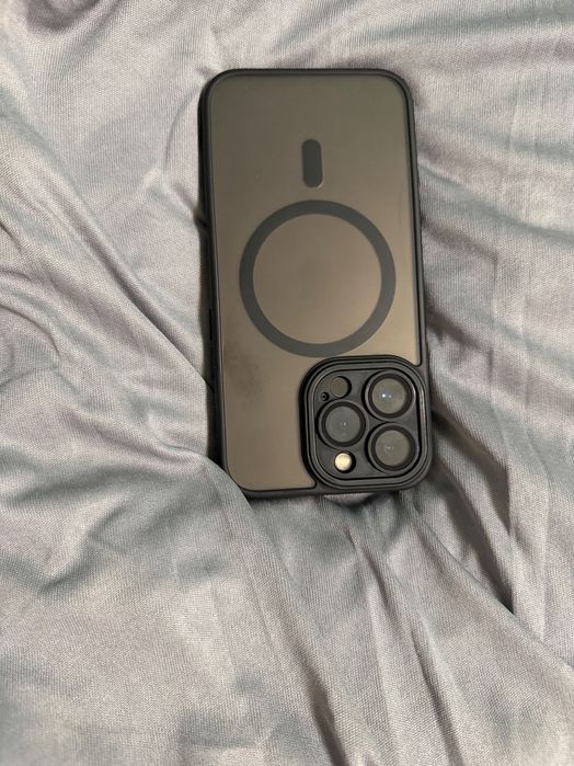 Продавам iPhone 13 Pro 256gb