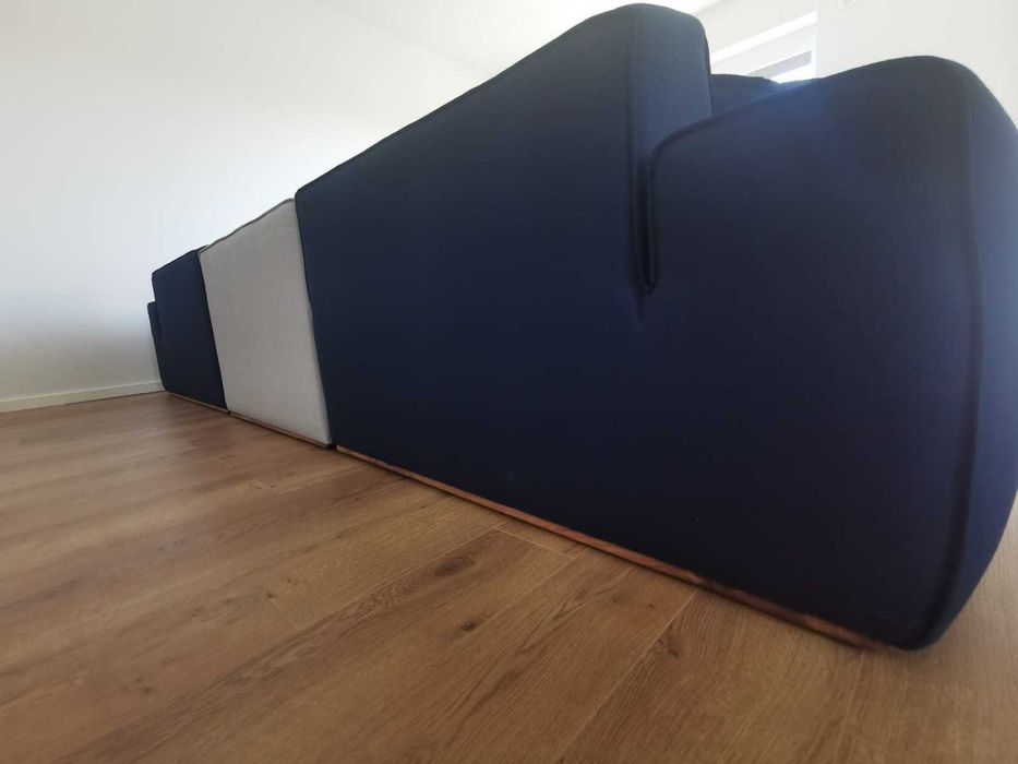 Vând canapea , produs nou