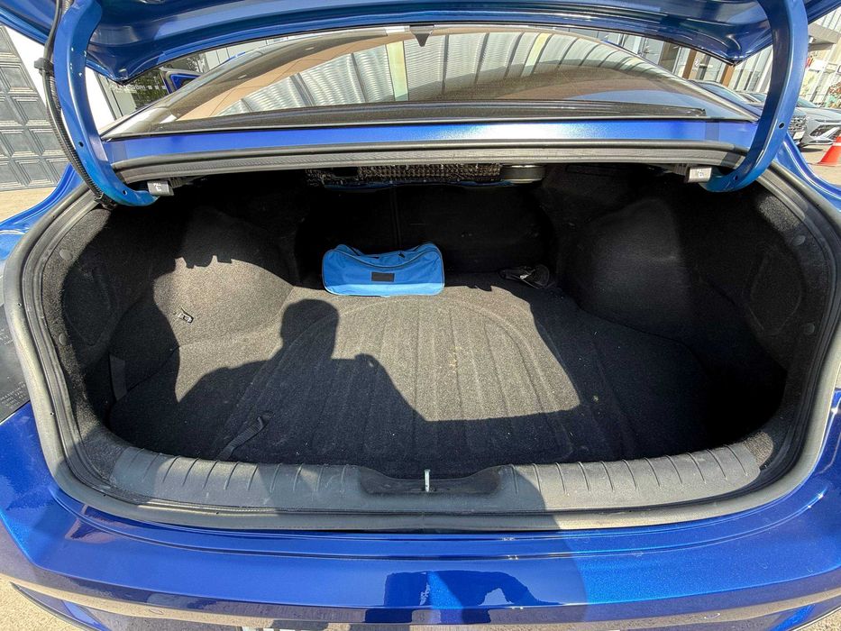 Hyundai Elantra Luxe 2021