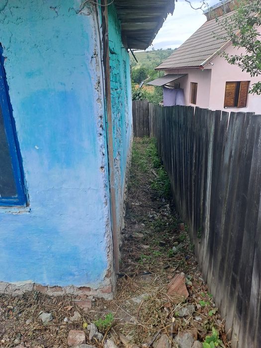 Casă cu 4 camere și teren 719mp în centru Baia De Fier Județul Gorj