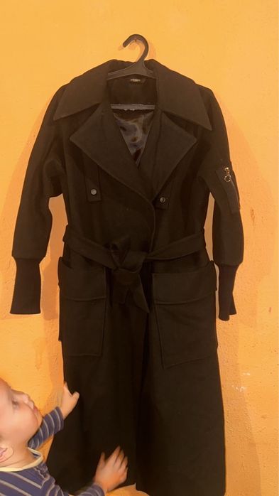 Женское пальто черная