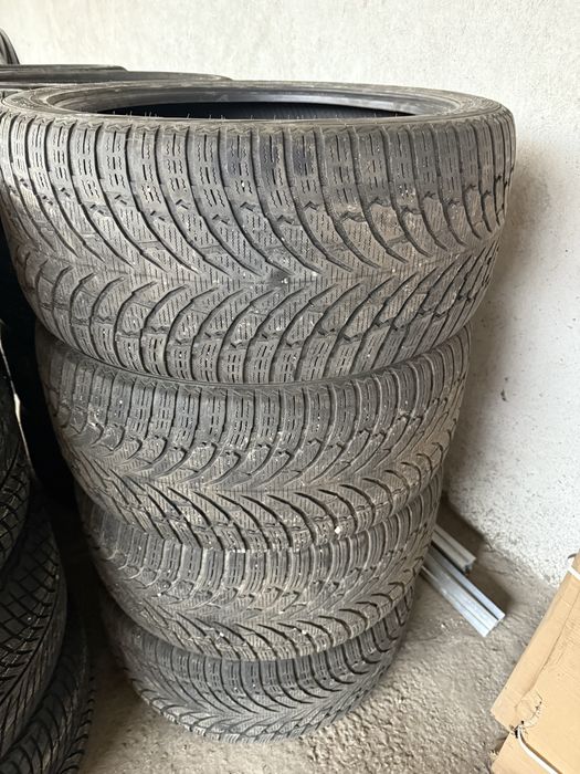 Зимни гуми 285 40 21 Nokian Snowproof