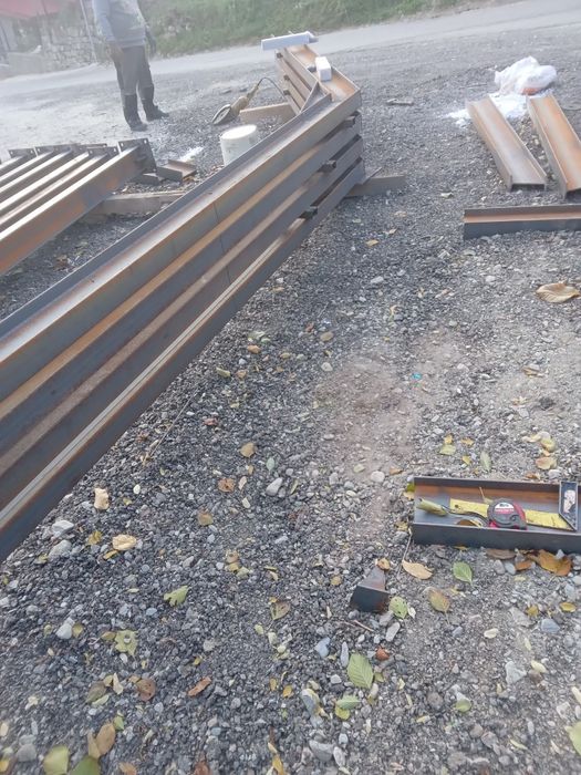 Vând hală metalică 8 m lățime cu 15 m lungime cu 4 m înălțime din prof