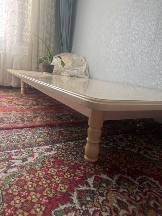 Стол для Гостиной