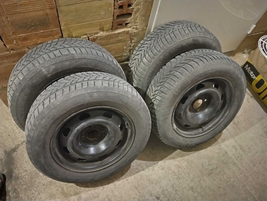 Джанти със зимни гуми Firestone и Kumho 195/65/15