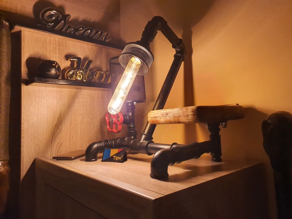 veioza/lampa steampunk, stil industrial, fitinguri fonta, handmade