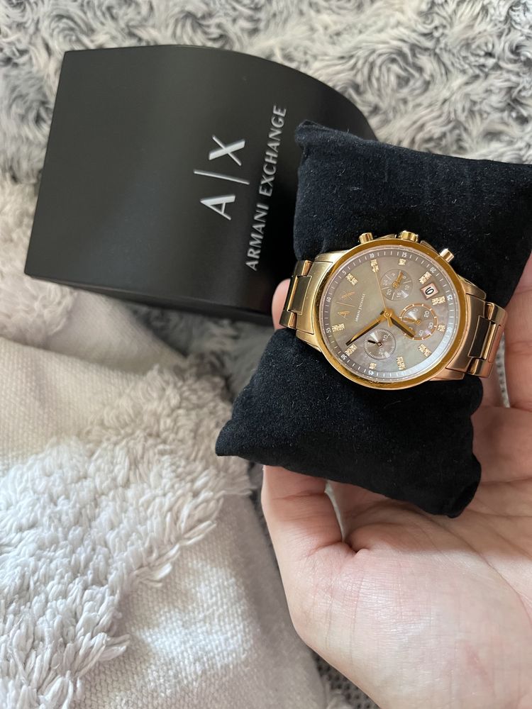 Armani Exchange AX4326 rose gold часовник