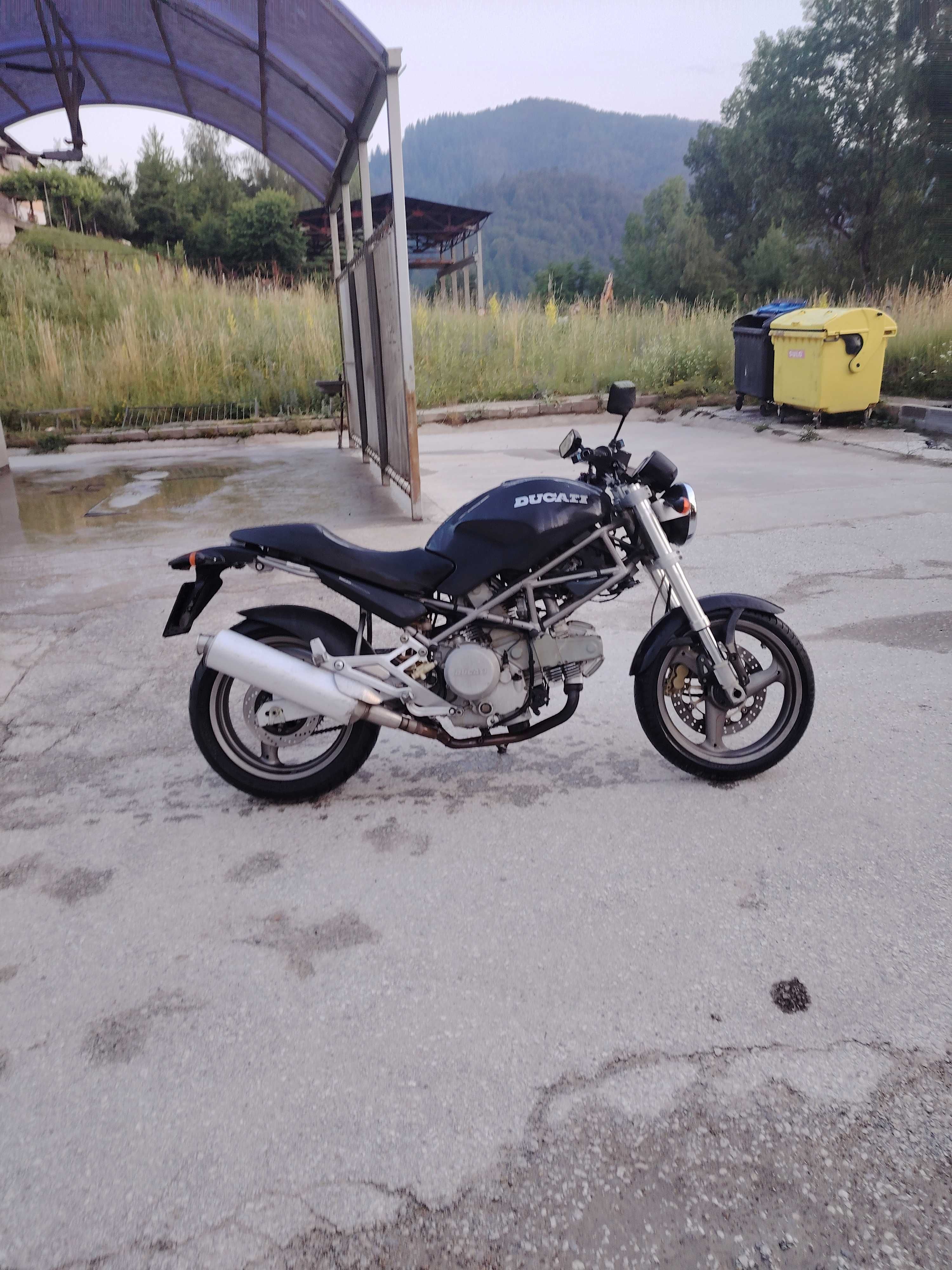 Ducati monster dark 600