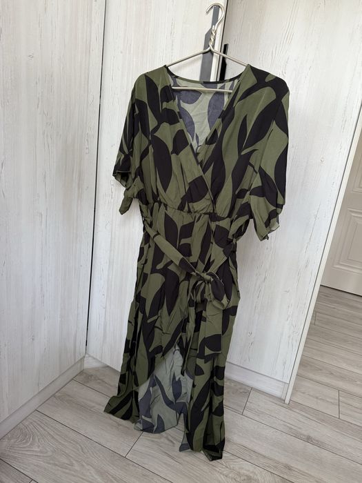 Новое Плать больших размеров 62-64