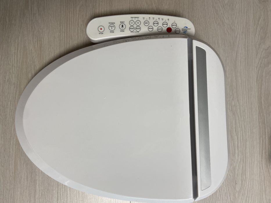 Capac WC cu Bideu Electric NOU