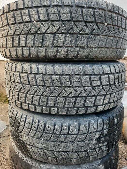 Шины на кроссовер,и минивены.