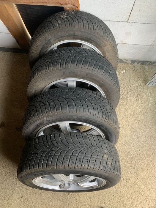 Jante cu anvelope de iarna 215/60 R17 din aliaj