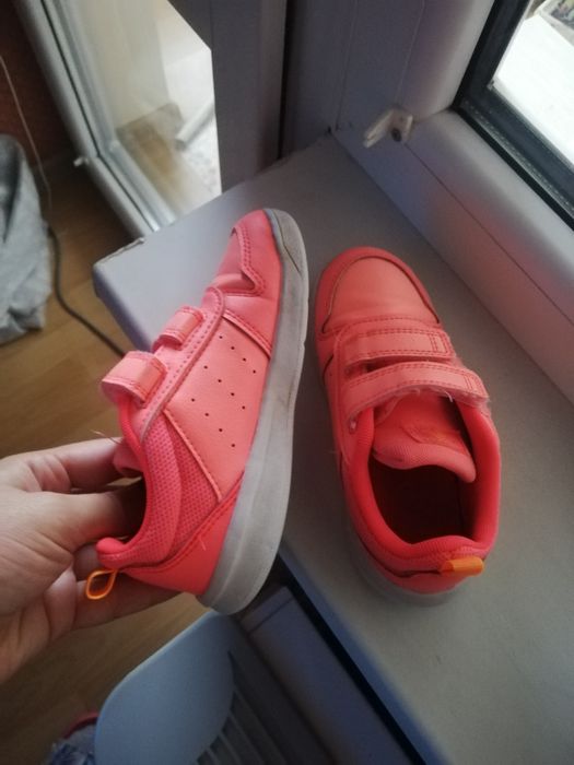 Маратонки Адидас за момиче