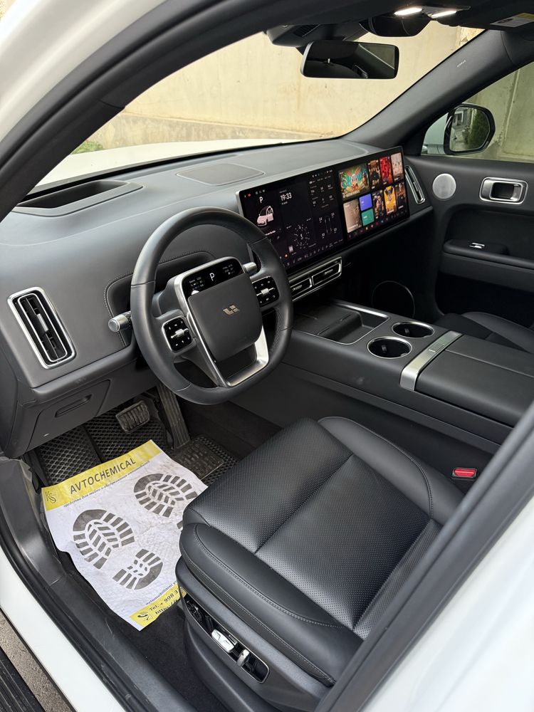Автомобиль Li 7 2023 года 36.000 пробег. В идельном состоянии