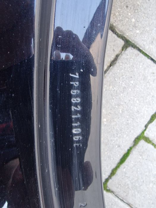 Aripa fata Touareg 7P