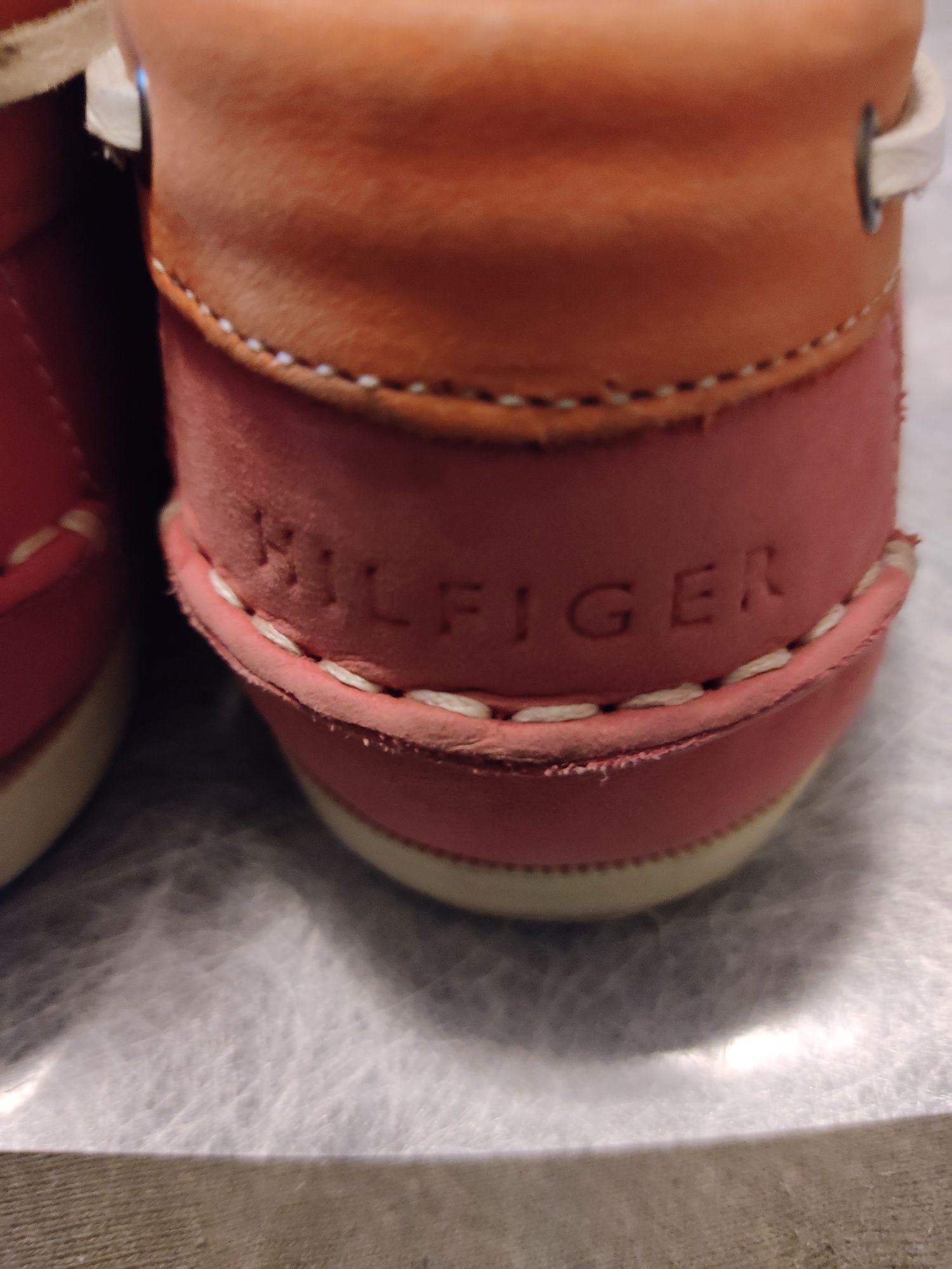 Pantofi eleganți Tommy Hilfiger piele naturală măsura 39