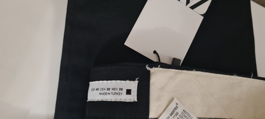 Pantalon noi slim tip chino Zara man negri nepurtati