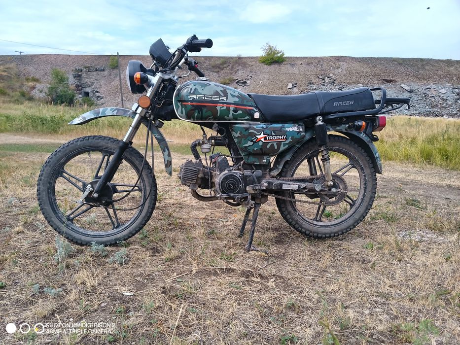 Продаю мопед: Racer Trophy 110 кубических сантиметров, подробности ЛС)