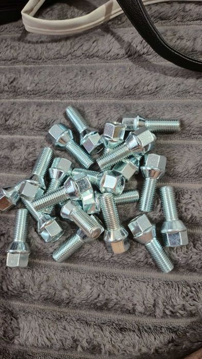 Vand set prezoane noi pentru jante de alisj di tabla!