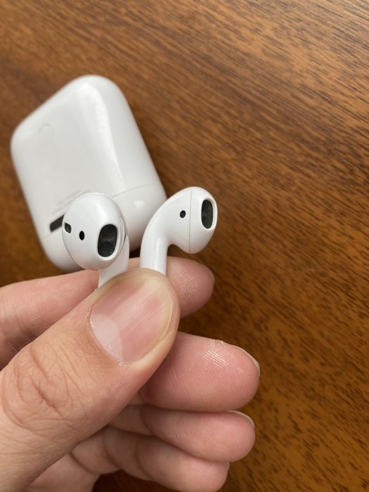 AirPods with Crarging Case айрподс 2 airpods 2