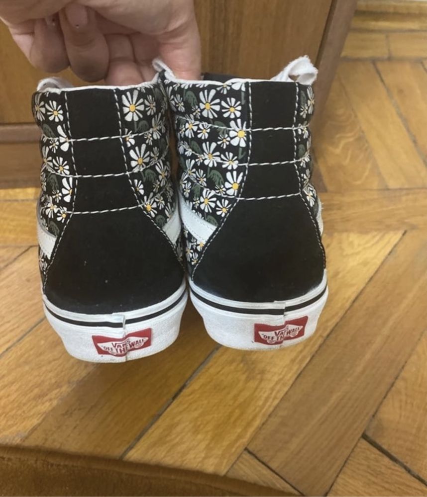 Pantofi Vans marimea 40