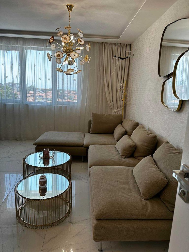 Дава се под наем Двустаен апартамент в Пазарджик, Запад - 100 кв.м за 1000 € - Снимка #5