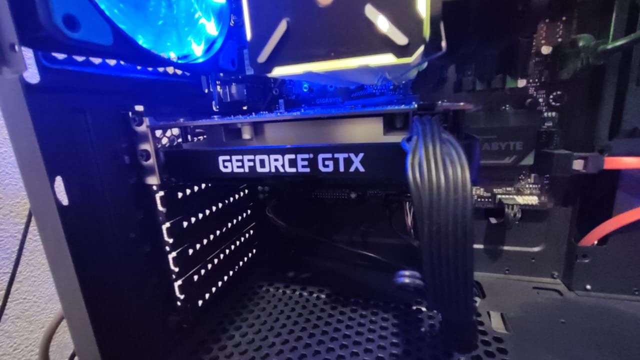 Продам видеокарту gtx 1650 ddr6