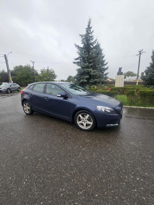 Volvo V40 automat 1.6 diesel
