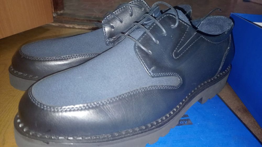 Продам мужские туфли