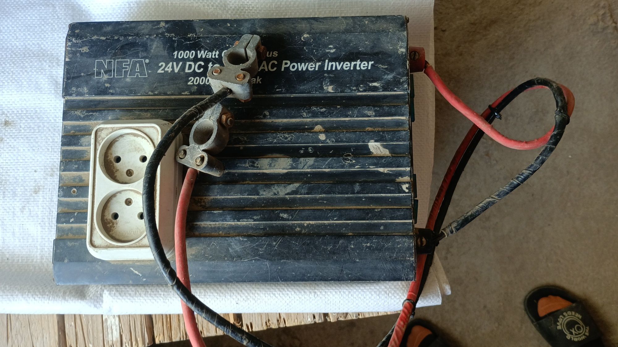 Инвертор NFA с DC 24V на АС 220v