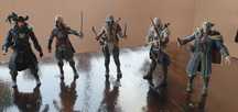 Vând 5 figurine originale Assassins Creed, transport gratuit azi!