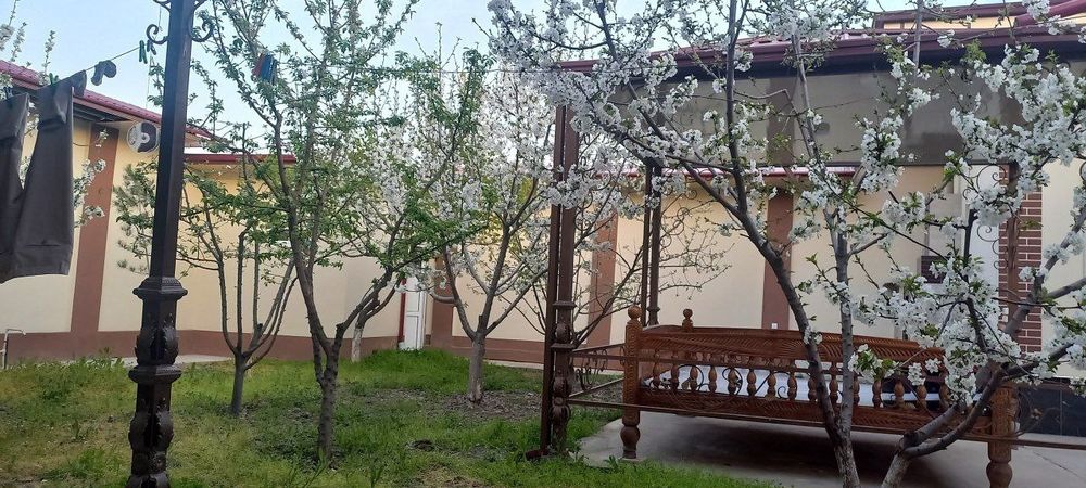 Срочно продаётся участок 4 сотки в махалле Лимонарий.