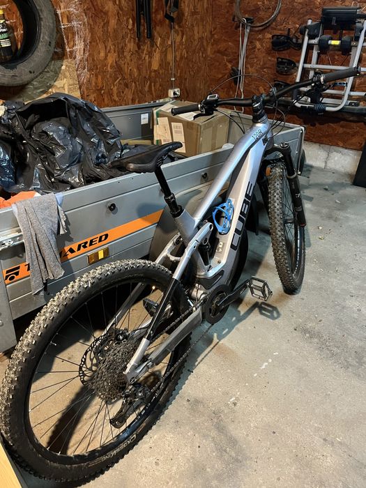 Vând bicicletă electrică Cube Stereo Hybrid 120