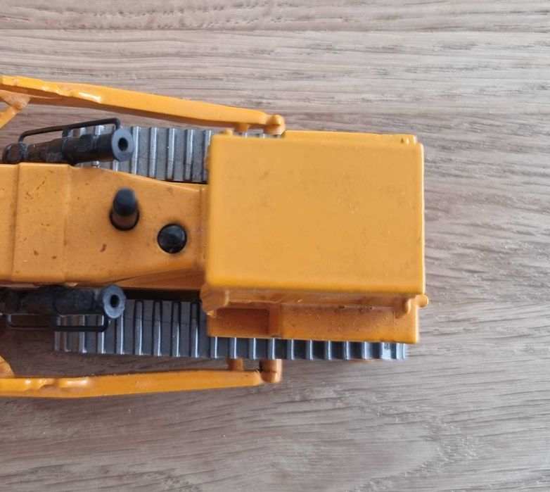 Se vinde machetă Buldozer liebherr siku