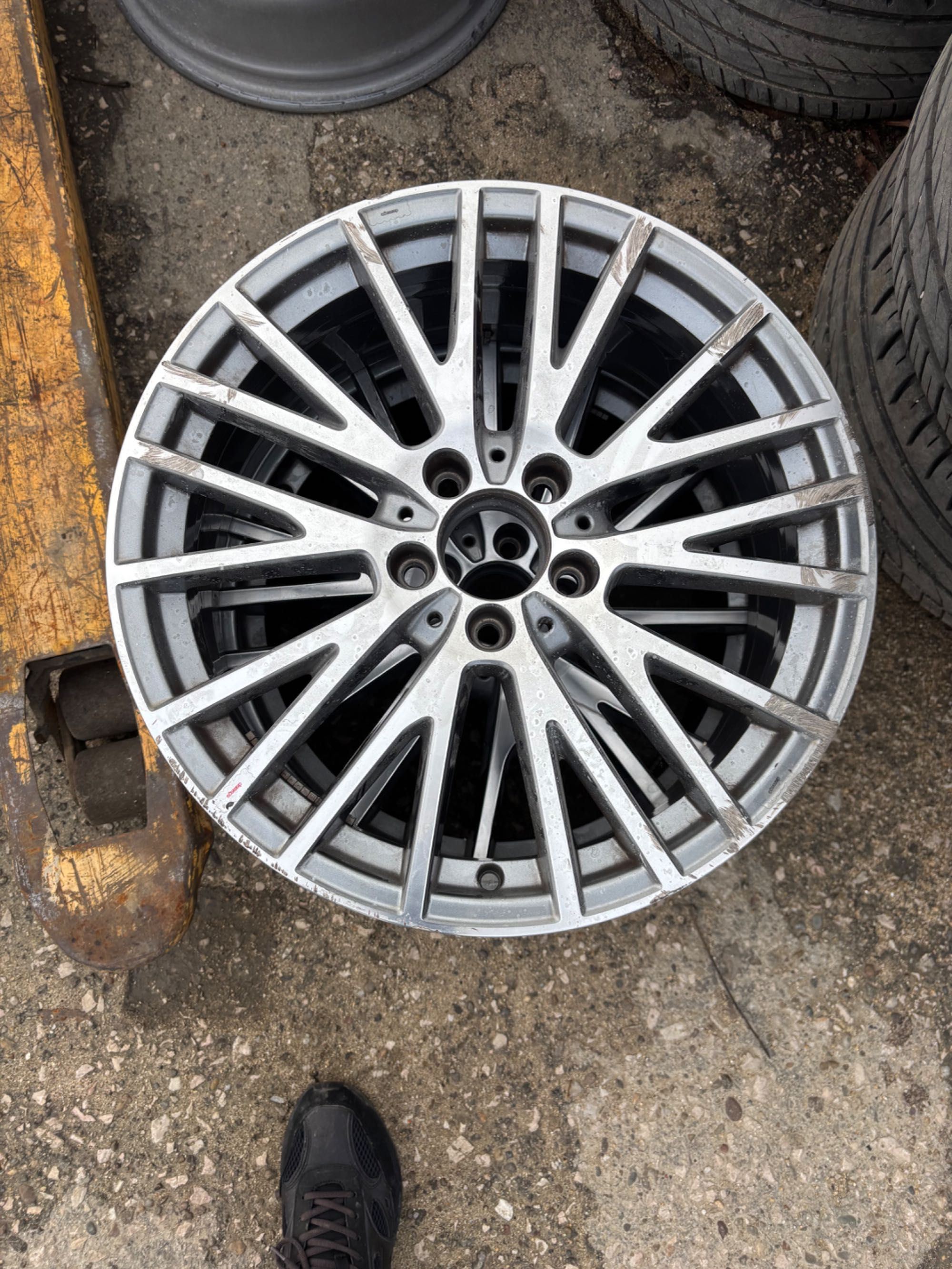 Оригинални джанти Mercedes 5x118 18 цола и гуми Continental 225/45 R18