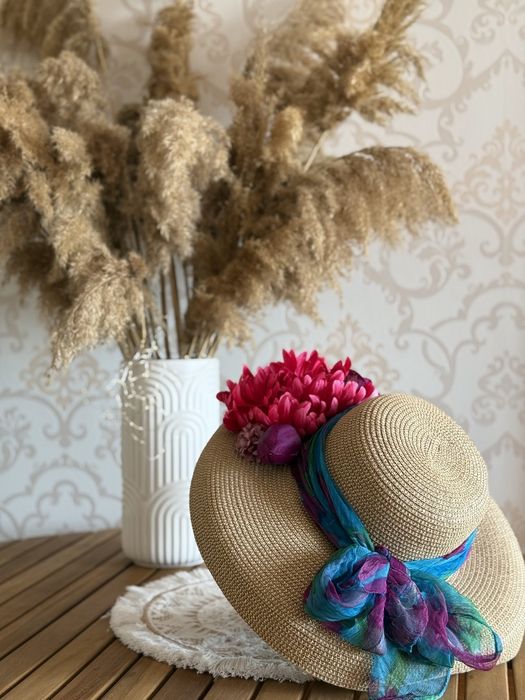 Дамска Шапка -  капела HANDMADE